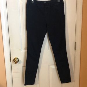 Elastic waist band skinny jeans